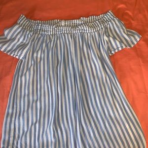 Striped, flowy, off the shoulder top. Size medium